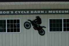 BobsCycleBarnExteriorSigns_03web